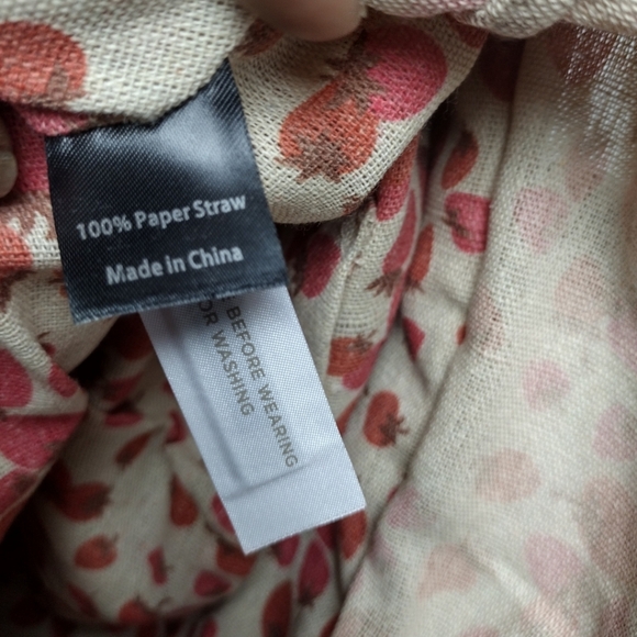 Ann Taylor Strawberry Lined Straw Tote Bag - Picture 9 of 10